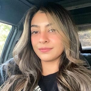 Meet your Posher, Ximena